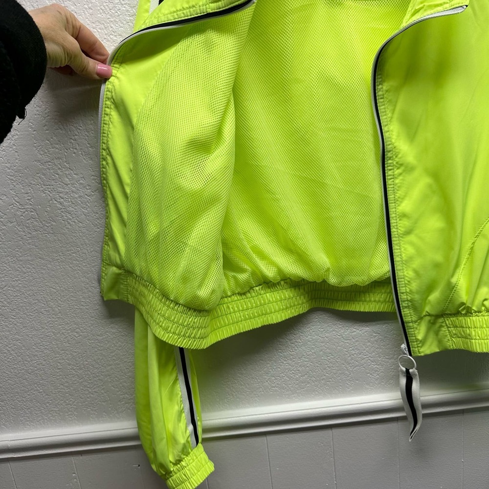 New! Love Tree Women’s Sz M Green Long Sleeve Cropped Zip Up Windbreaker, V567 - Picture 10 of 16